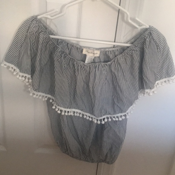 Tops - Off the shoulder top